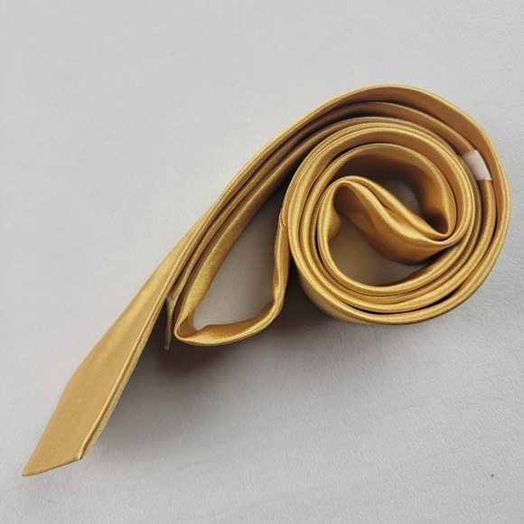 Set of 5 gold ultra skinny 2 " neckties wedding graduation groomsmen - Picture 4 of 4